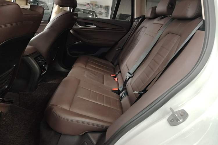 Used BMW X3 2019 xDrive28i Luxury Package Left Rear Seat