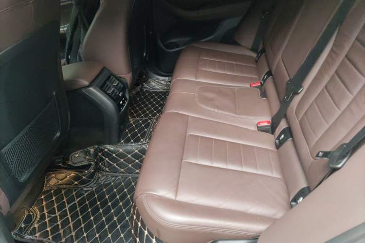 Used BMW X3 2019 xDrive28i Luxury Package Left Rear Seat