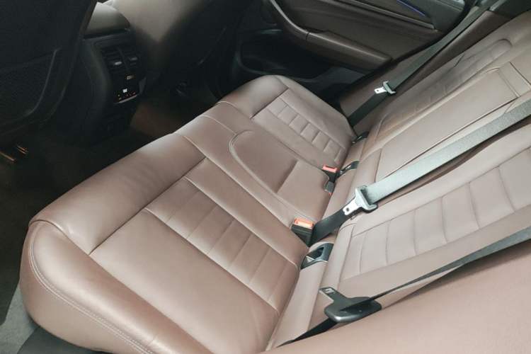 Used BMW X3 2019 xDrive28i Luxury Package Left Rear Seat