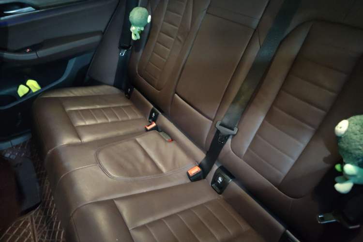 Used BMW X3 2019 xDrive28i Luxury Package Left Rear Seat