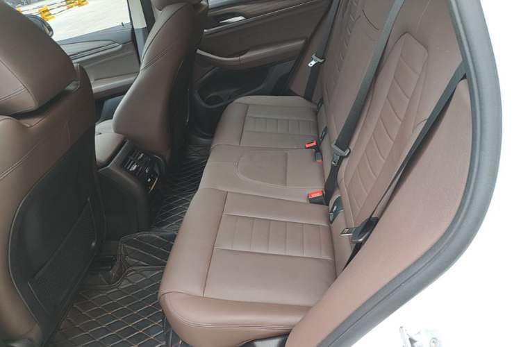 Used BMW X3 2019 xDrive28i Luxury Package Left Rear Seat