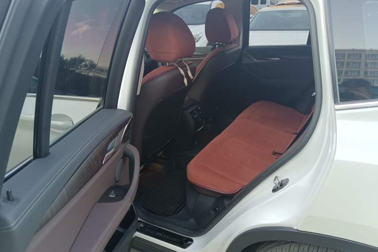 Used BMW X3 2019 xDrive25i Luxury Package Left Rear Seat