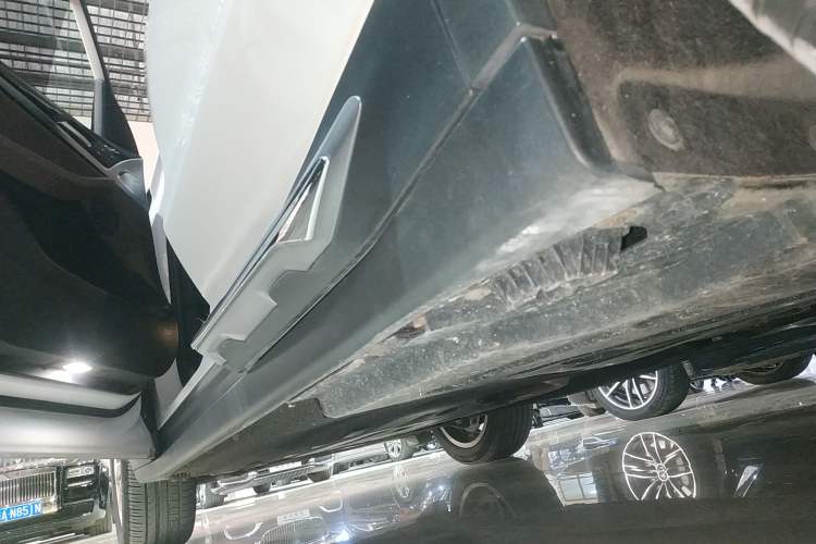 Used BMW X3 2019 xDrive25i Luxury Package Left Side Sill