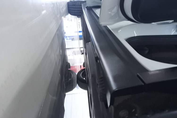 Used BMW X3 2019 xDrive25i Luxury Package Left Side Sill