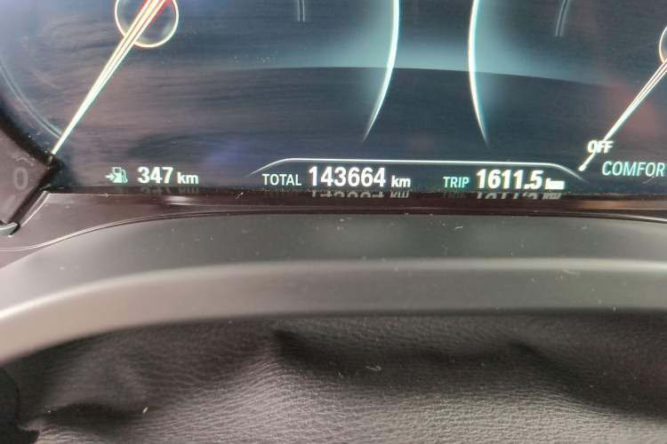 Used BMW X3 2019 xDrive25i M Sport Package Odometer Close Up