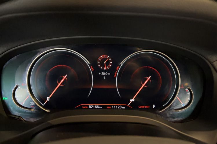Used BMW X3 2019 xDrive28i Luxury Package Odometer Close Up