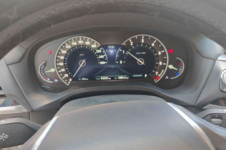 Used BMW X3 2019 xDrive25i Luxury Package Odometer Close Up