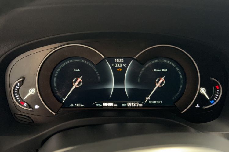 Used BMW X3 2019 xDrive25i M Sport Package Odometer Close Up