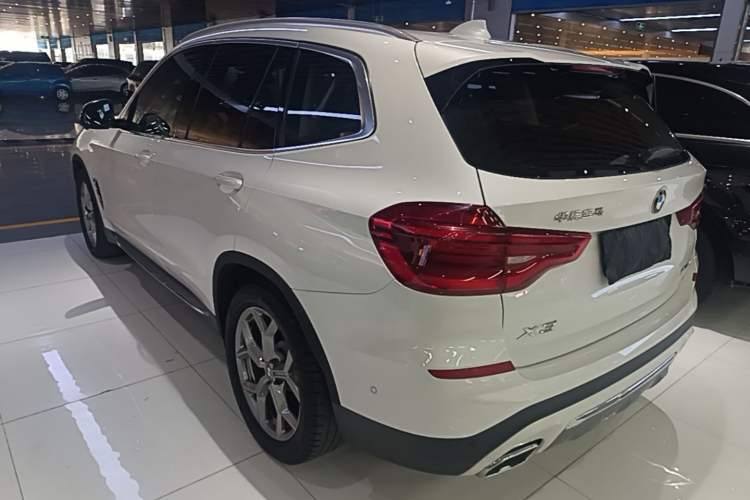 Used BMW X3 2019 xDrive28i Luxury Package Rear Left 45 Deg