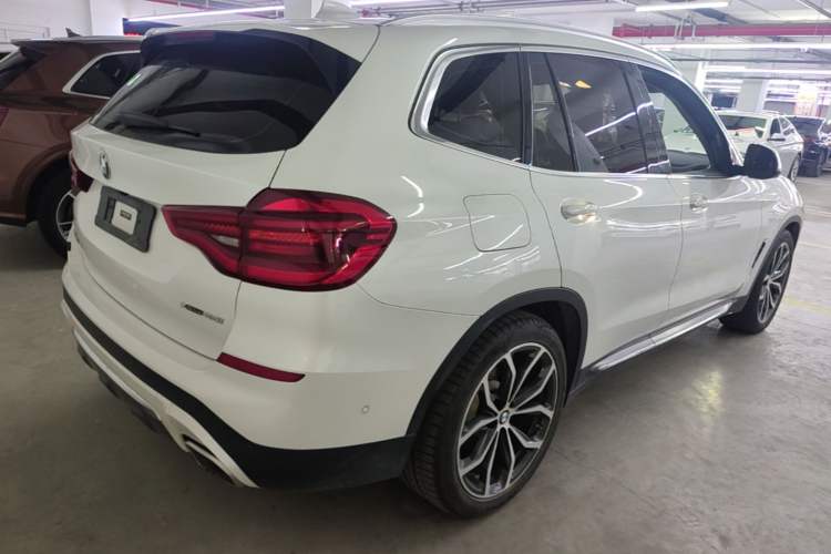 Used BMW X3 2019 xDrive25i Luxury Package Rear Right 45 Deg