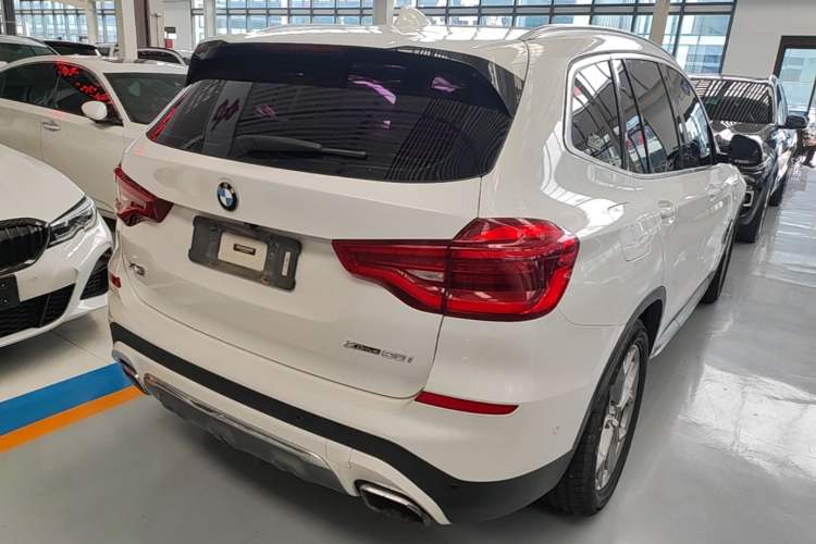 Used BMW X3 2019 xDrive28i Luxury Package Rear Right 45 Deg
