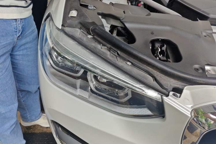 Used BMW X3 2019 xDrive25i Luxury Package Right Front Headlight
