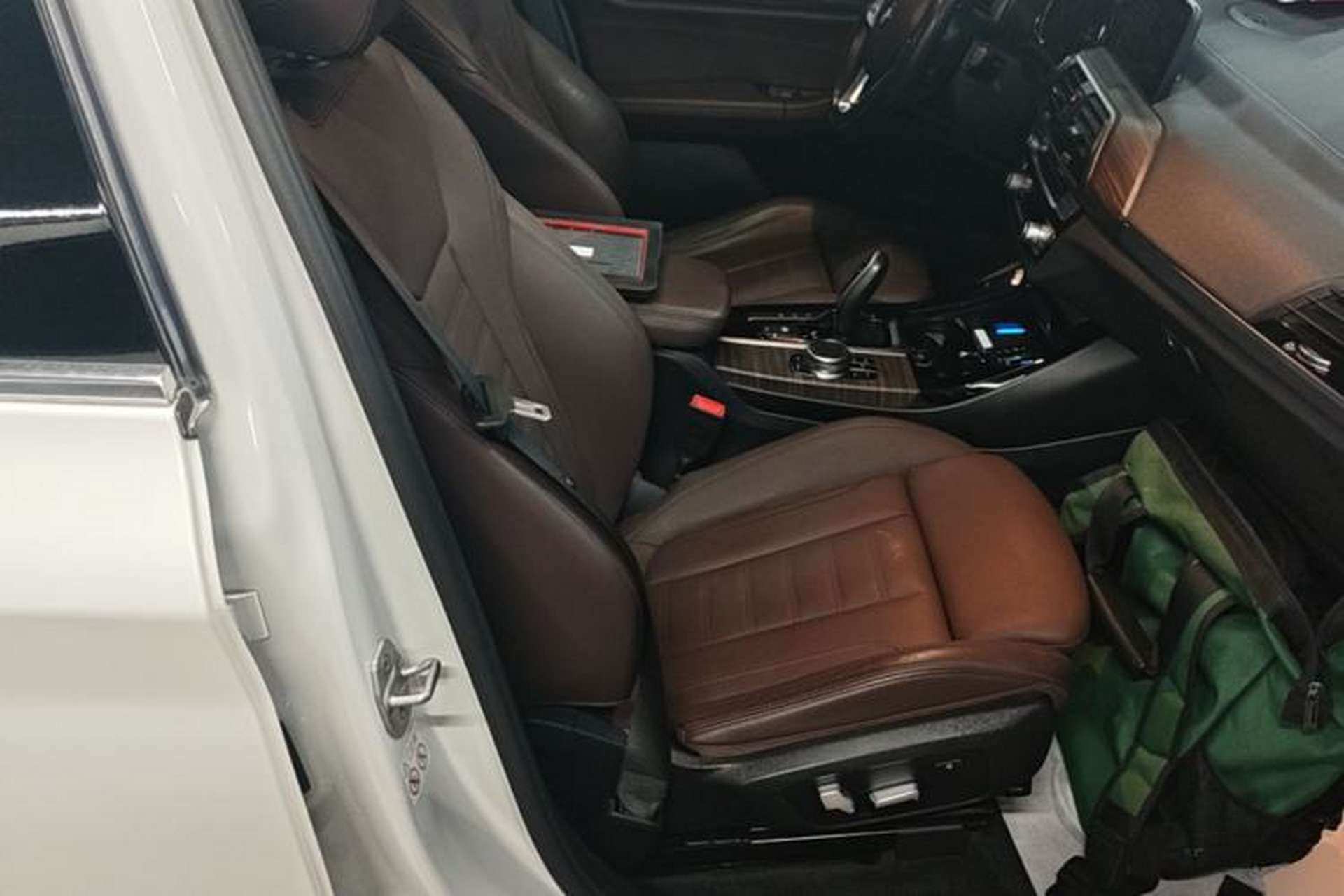 Used BMW X3 2019 xDrive28i Luxury Package Right Front Seat