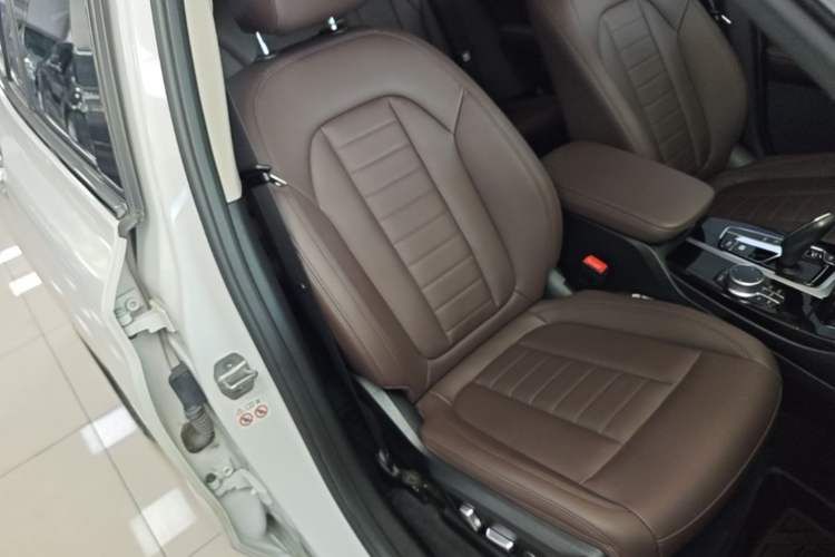 Used BMW X3 2019 xDrive25i M Sport Package Right Front Seat