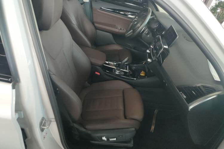 Used BMW X3 2019 xDrive28i M Sport Package Right Front Seat