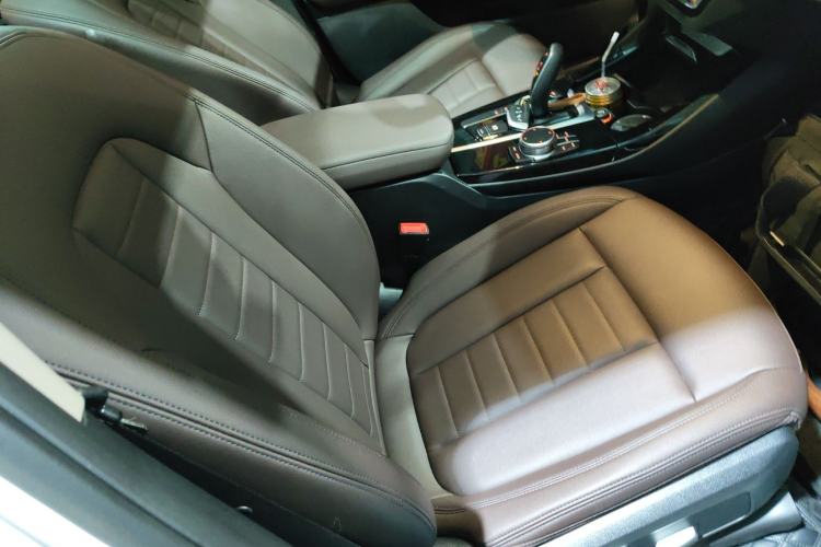 Used BMW X3 2019 xDrive25i M Sport Package Right Front Seat