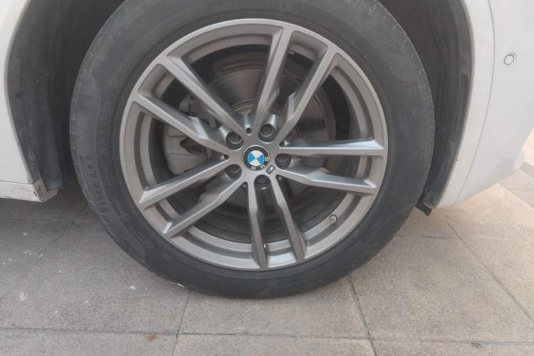 Used BMW X3 2019 xDrive28i M Sport Package Right Front Wheel Hub