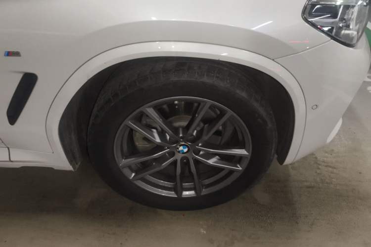 Used BMW X3 2019 xDrive28i M Sport Package Right Front Wheel Hub