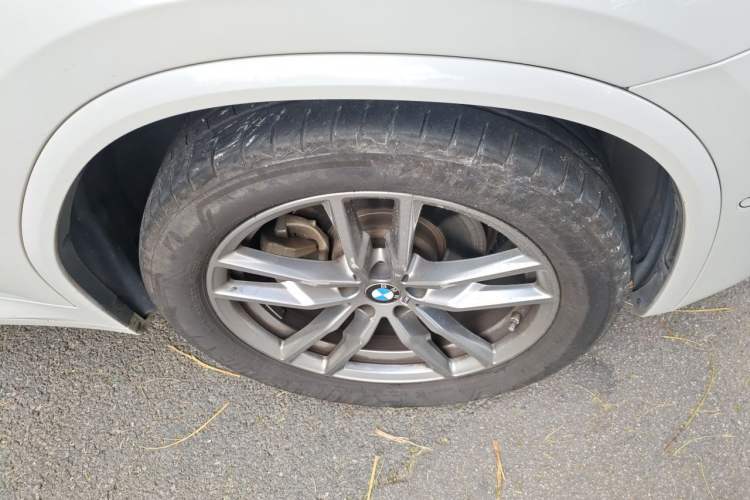 Used BMW X3 2019 xDrive25i M Sport Package Right Front Wheel Hub
