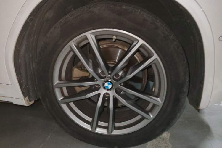 Used BMW X3 2019 xDrive28i M Sport Package Right Front Wheel Hub