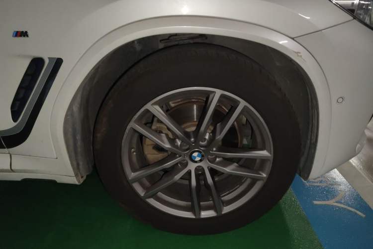 Used BMW X3 2019 xDrive28i M Sport Package Right Front Wheel Hub