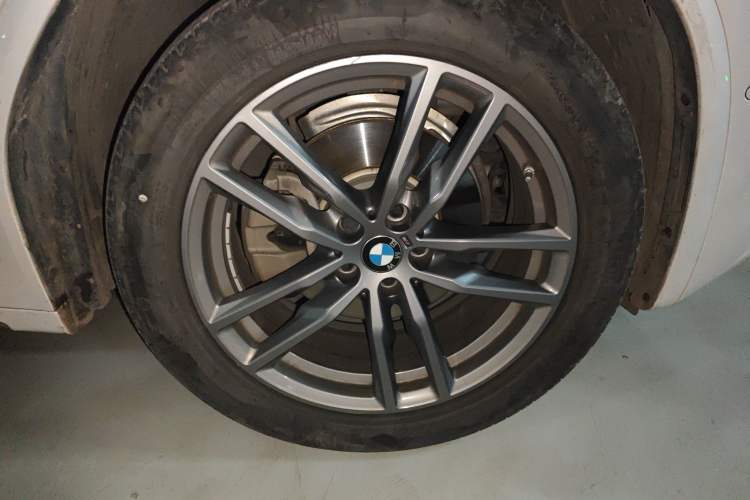 Used BMW X3 2019 xDrive28i M Sport Package Right Front Wheel Hub