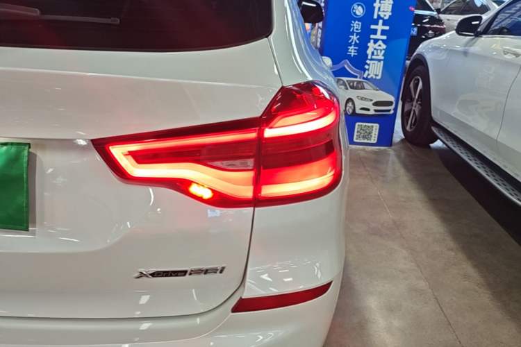 Used BMW X3 2019 xDrive28i Luxury Package Right Rear Taillight