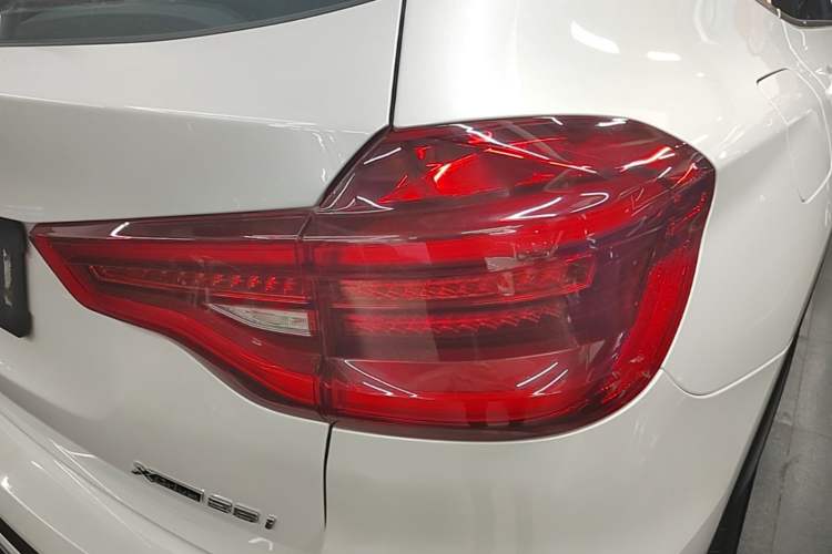 Used BMW X3 2019 xDrive25i Luxury Package Right Rear Taillight
