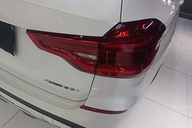 Used BMW X3 2019 xDrive28i Luxury Package Right Rear Taillight