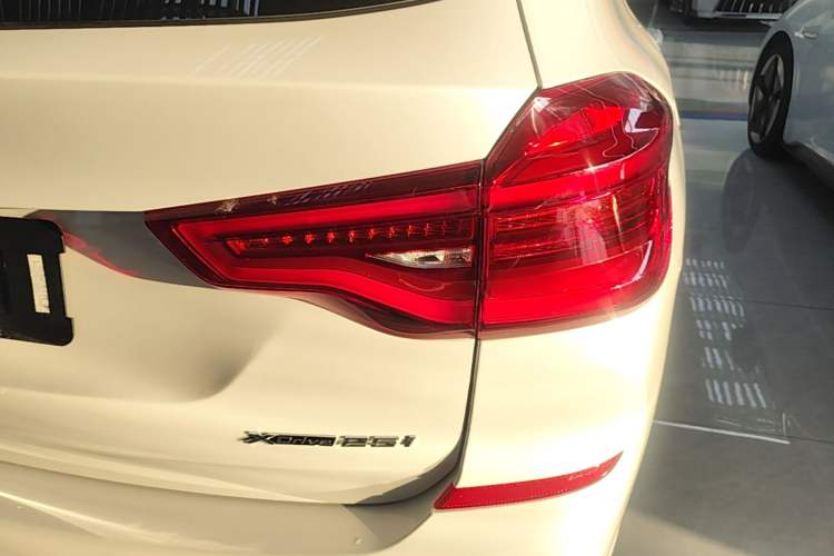 Used BMW X3 2019 xDrive25i M Sport Package Right Rear Taillight