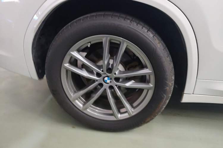 Used BMW X3 2019 xDrive28i M Sport Package Right Rear Wheel Hub