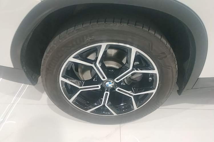 Used BMW X3 2019 xDrive28i Luxury Package Right Rear Wheel Hub