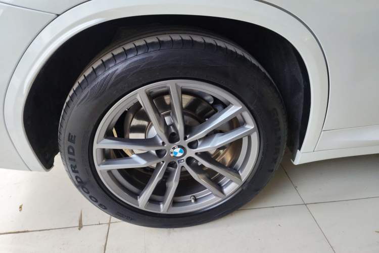 Used BMW X3 2019 xDrive30i Leading Model M Sport Package Right Rear Wheel Hub