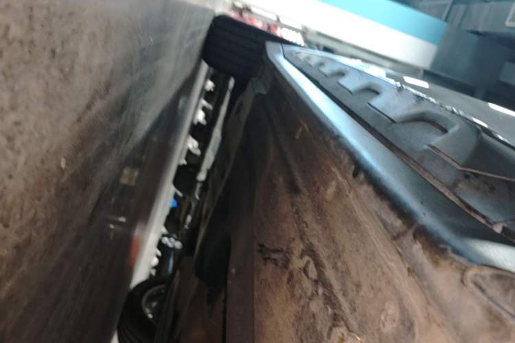 Used BMW X3 2019 xDrive28i Luxury Package Right Side Sill