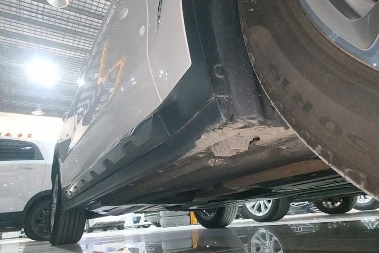 Used BMW X3 2019 xDrive25i Luxury Package Right Side Sill