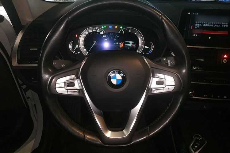 Used BMW X3 2019 xDrive25i Luxury Package Steering Wheel