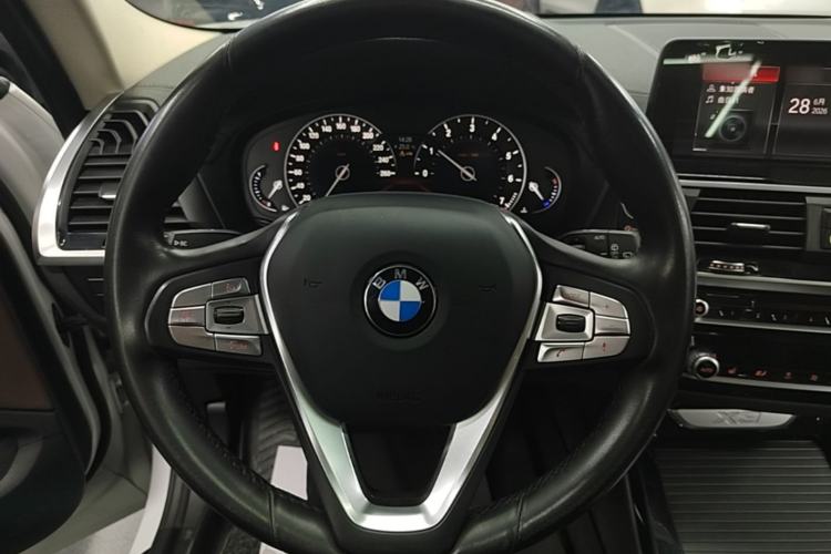Used BMW X3 2019 xDrive25i Luxury Package Steering Wheel