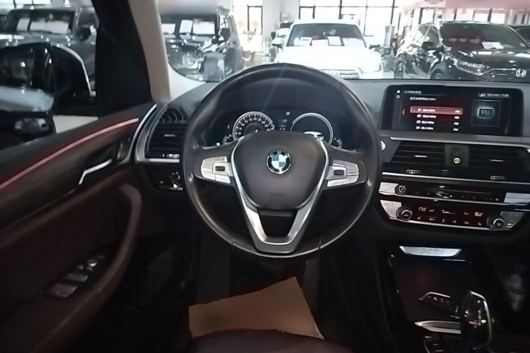 Used BMW X3 2019 xDrive28i Luxury Package Steering Wheel
