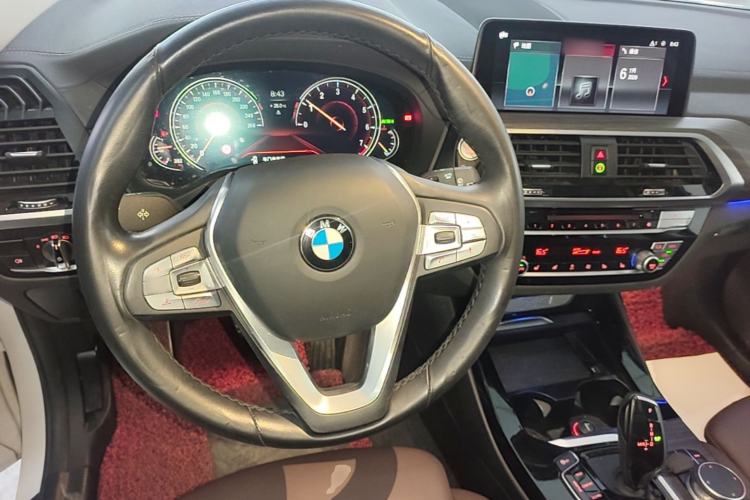 Used BMW X3 2019 xDrive25i Luxury Package Steering Wheel