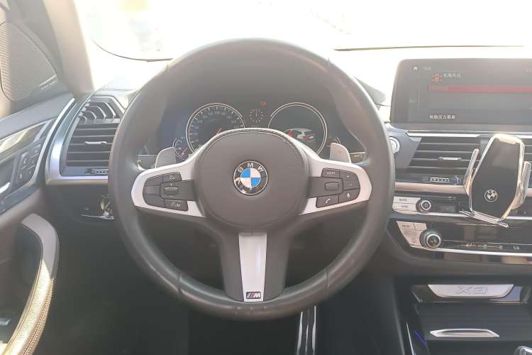 Used BMW X3 2019 xDrive30i Leading Model M Sport Package Steering Wheel