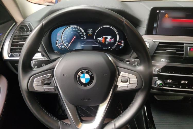 Used BMW X3 2019 xDrive28i Luxury Package Steering Wheel