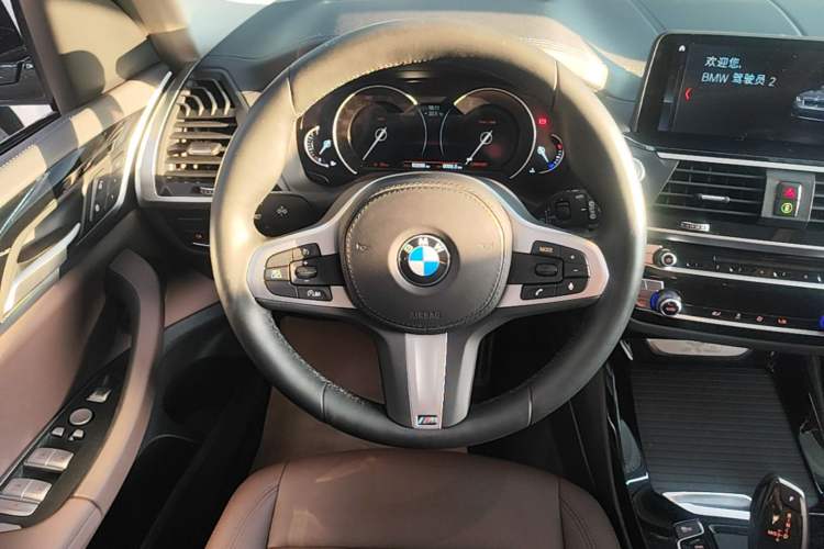 Used BMW X3 2019 xDrive25i M Sport Package Steering Wheel