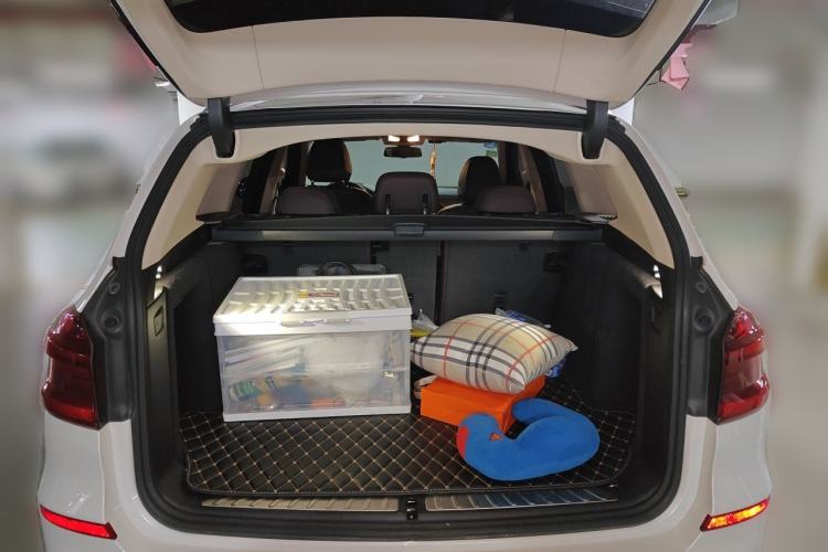Used BMW X3 2019 xDrive25i Luxury Package Trunk