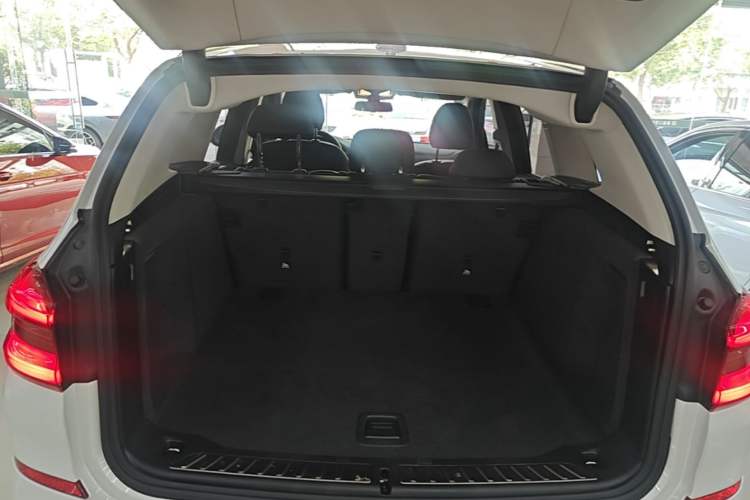 Used BMW X3 2019 xDrive25i M Sport Package Trunk