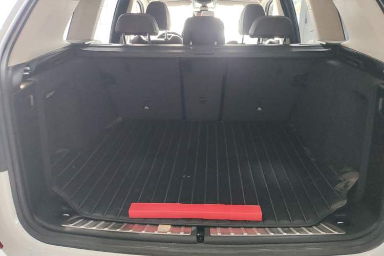 Used BMW X3 2019 xDrive28i Luxury Package Trunk