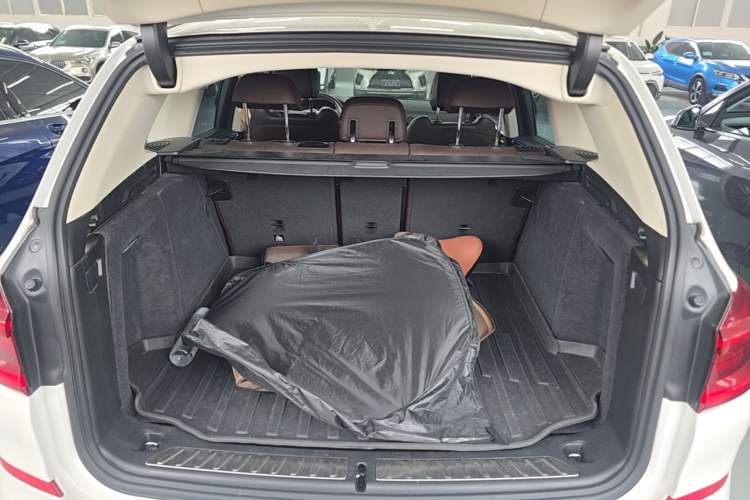 Used BMW X3 2019 xDrive28i M Sport Package Trunk