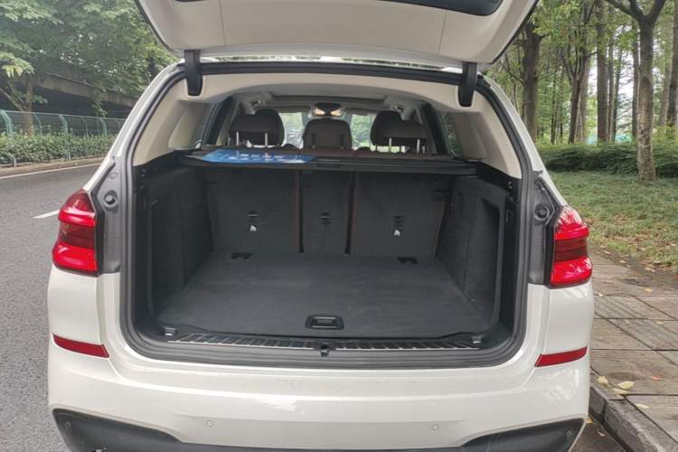 Used BMW X3 2019 xDrive28i M Sport Package Trunk