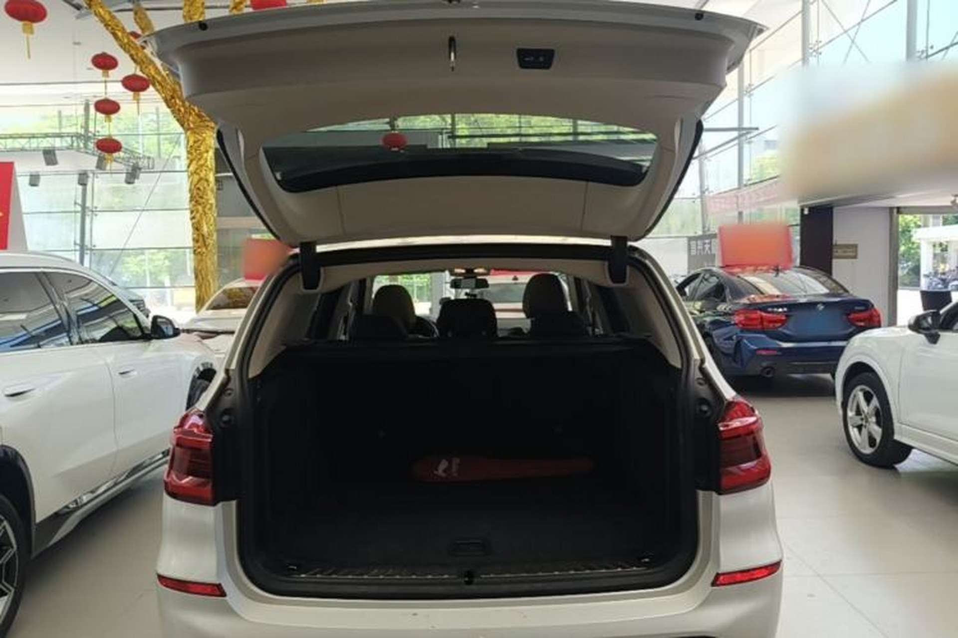 Used BMW X3 2019 xDrive28i Luxury Package Trunk