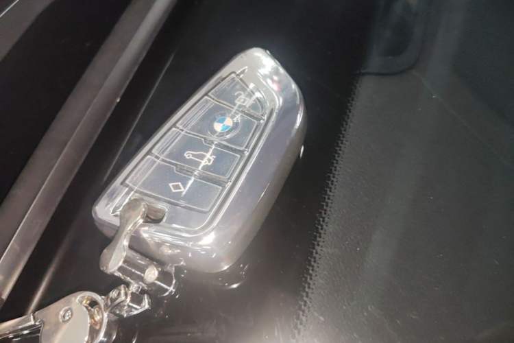 Used BMW X3 2019 xDrive25i Luxury Package Vehicle Key