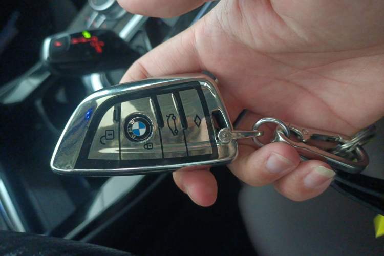 Used BMW X3 2019 xDrive28i Luxury Package Vehicle Key